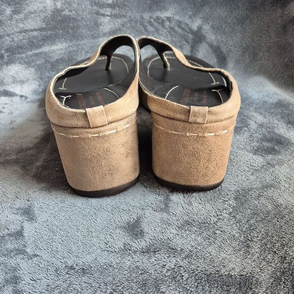 Donald J Pliner SHANA Size 8 Wedge Sandal - Picture 5 of 6